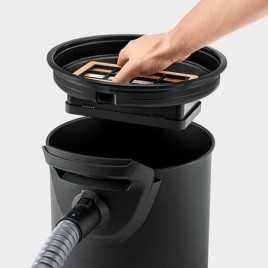 Aspirateur de cendres et de poussières AD 4 Premium avec cuve métallique de 17 l